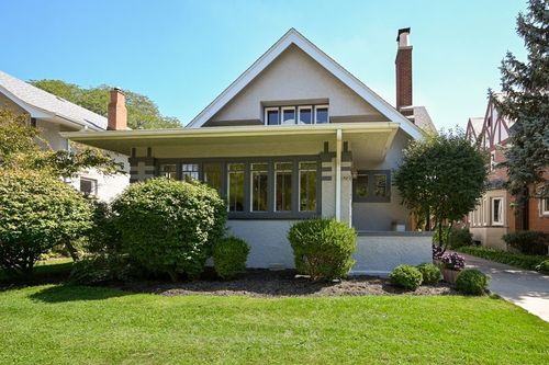 727 Clinton Pl, River Forest, IL, 60305-1913 | Card Image
