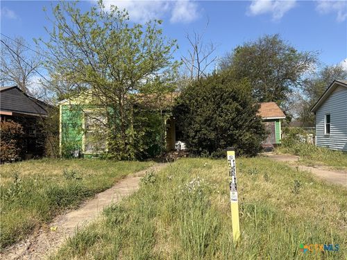 1106 S 26th St, Temple, TX, 76501-6186 | Card Image