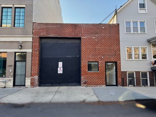 2311 Belmont Ave, CHICAGO, IL, 60618-6422 | Card Image