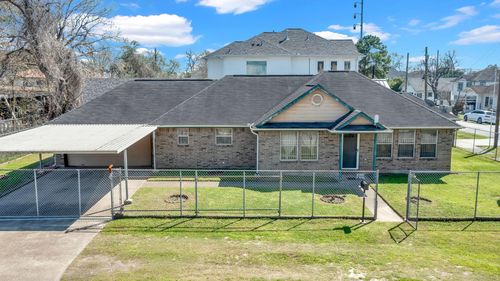 21 Eastwood St, Houston, TX, 77011-3008 | Card Image