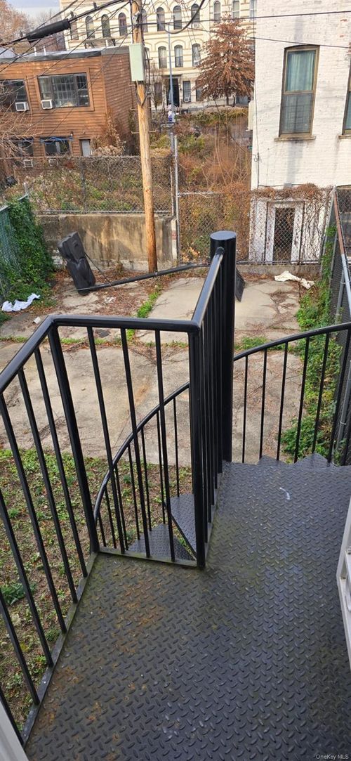 235 Macdougal St, Brooklyn, NY, 11233-2856 | Card Image