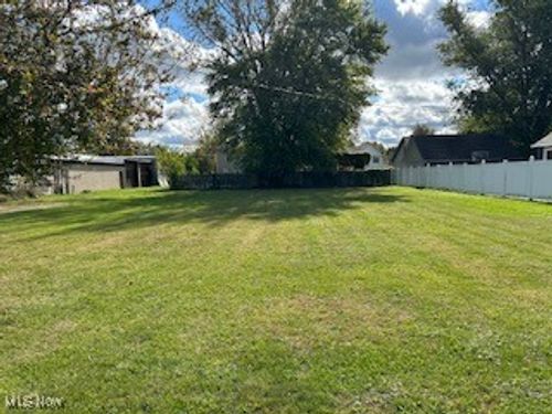 V/L Singer Avenue, Grand River, OH, 44045 | Card Image