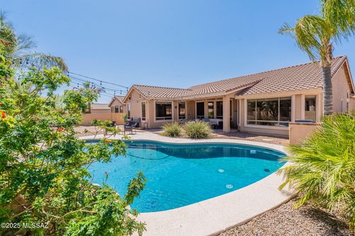 11372 N Twin Spur Ct, Oro Valley, AZ, 85737-7241 | Card Image