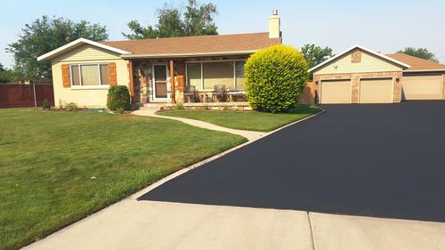 5572 S Avalon Dr, Murray, UT, 84107-6224 | Card Image