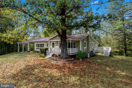 7127 Wilson Rd, MARSHALL, VA, 20115-2020 | Card Image