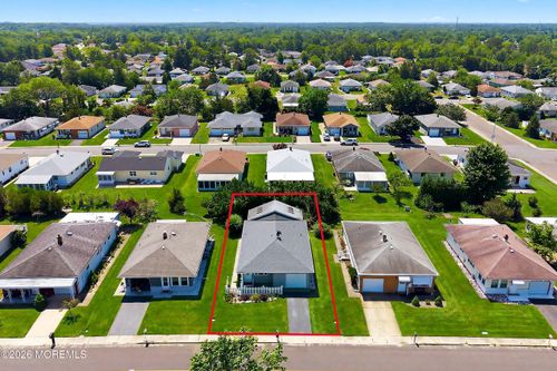 24 Port Royal Dr, Toms River, NJ, 08757-3942 | Card Image