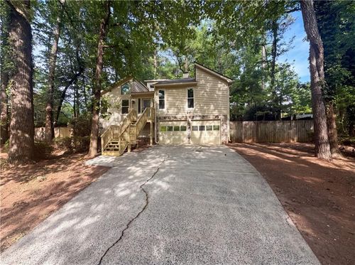 3143 Chase Ct Sw, Marietta, GA, 30008-5784 | Card Image