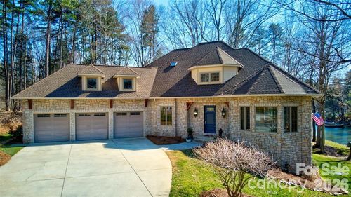 301 Agnew Rd, Mooresville, NC, 28117-6802 | Card Image
