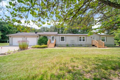 8756 Portage Lake Rd, Munith, MI, 49259-9604 | Card Image