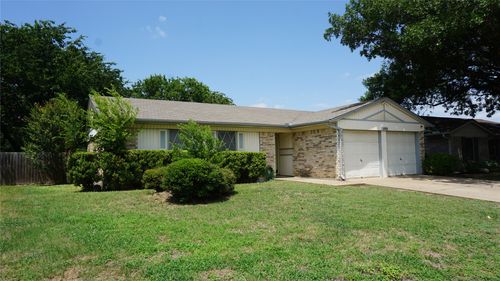 9904 Runnymeade Pl, Fort Worth, TX, 76108-4032 | Card Image