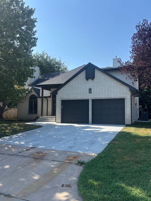 9707 W Jamesburg St, Wichita, KS, 67212-6749 | Card Image