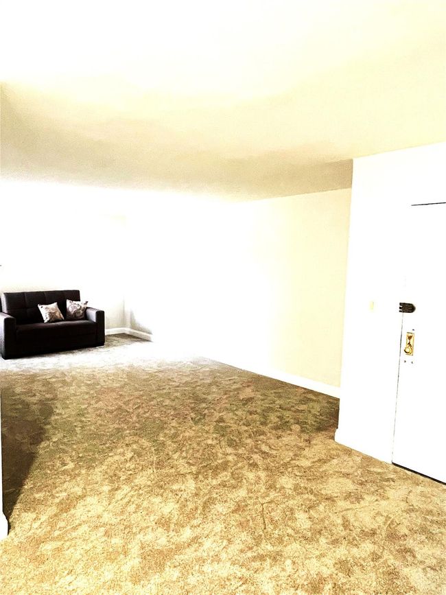 APT-201 - 88 32 Nd Ave, Home with 2 bedrooms, 1 bathrooms and null parking in East Elmhurst NY | Image 6