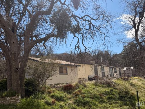 20313 Rex Dr, Tehachapi, CA, 93561-9026 | Card Image