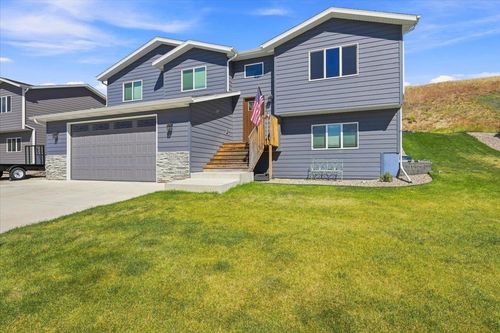 2659 Meadows Dr, Sturgis, SD, 57785-1701 | Card Image