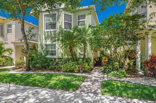 2036 Se Avon Park Dr, Port St. Lucie, FL, 34952-7799 | Card Image