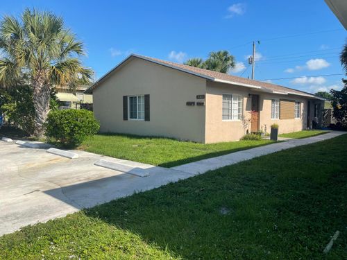 1-940 W 36th Street, Riviera Beach, FL, 33404 | Card Image