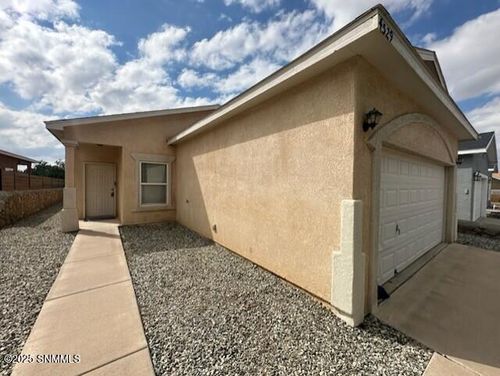 4529 Hillsboro Loop, Las Cruces, NM, 88012-6172 | Card Image