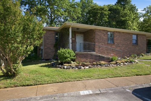 413 Deer Lake Dr, Nashville, TN, 37221-2108 | Card Image