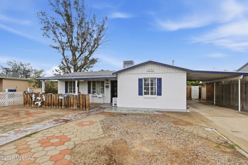 2710 E Eastland Street, Tucson, AZ, 85716 | Card Image