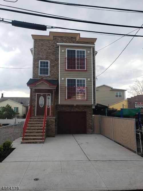 3-230 Erie St, Elizabethport, NJ, 07206-1516 | Card Image
