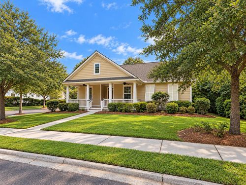 120 Red Bay Ln, Summerville, SC, 29483-8157 | Card Image