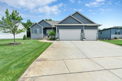 4502 N Ridge Port St, Wichita, KS, 67205-8814 | Card Image