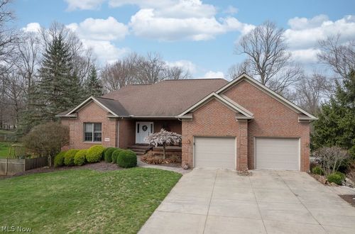 1044 Ledgebrook Dr, Tallmadge, OH, 44278-3239 | Card Image