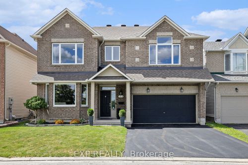 184 Harbour View St, Nepean, ON, K2G7B4 | Card Image