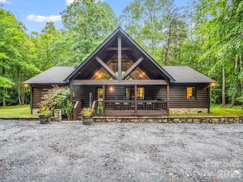 124 Golden Creek Trl, Union Mills, NC, 28167-9712 | Card Image