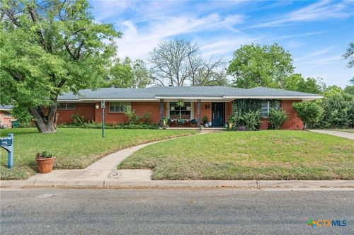 216 E 21st Avenue, Belton, TX, 76513 | Card Image