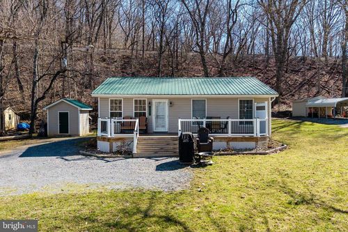 4551 Grove Hill River Rd, SHENANDOAH, VA, 22849-3322 | Card Image