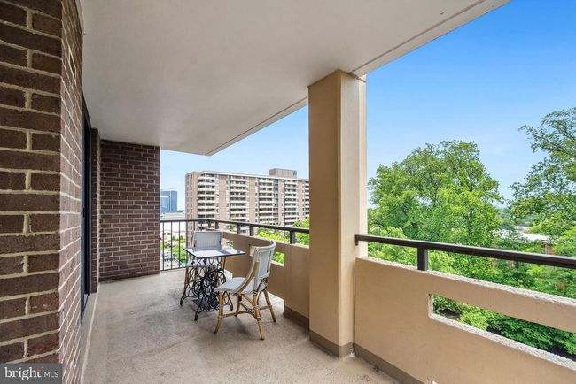 APT-906 - 1808 Old Meadow Rd, Condo with 2 bedrooms, 2 bathrooms and null parking in MCLEAN VA | Image 4