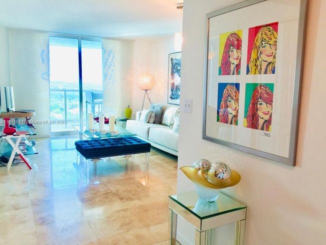 APT-2110 - 2101 Brickell Ave, Condo with 1 bedrooms, 1 bathrooms and null parking in Miami FL | Image 7