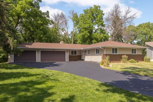 10700 27th Ave S, Burnsville, MN, 55337-1005 | Card Image