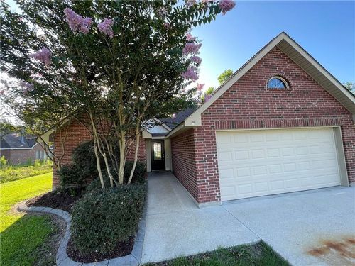 45378 Adas Way, Hammond, LA, 70401-6328 | Card Image