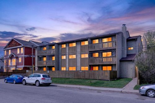 3-3911 1 St Ne, Calgary, AB, T2E3E2 | Card Image