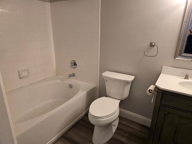 701 Villa Cir, Condo with 2 bedrooms, 2 bathrooms and null parking in Boynton Beach FL | Image 7
