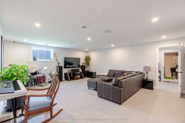 1354 Country Lane, House other with 6 bedrooms, 3 bathrooms and 2 parking in Winchester ON | Image 24
