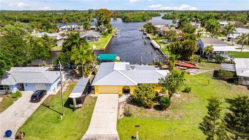 147 Coral Dr, FORT MYERS, FL, 33905-2612 | Card Image