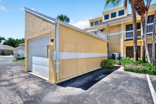 360 Lofts Dr, Melbourne, FL, 32940-1843 | Card Image
