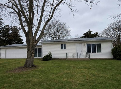 120 S Edwards St, Bethany, IL, 61914 | Card Image