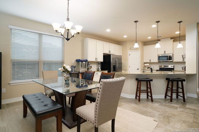 228 Comanche Trl, House other with 4 bedrooms, 3 bathrooms and null parking in Cibolo TX | Image 8