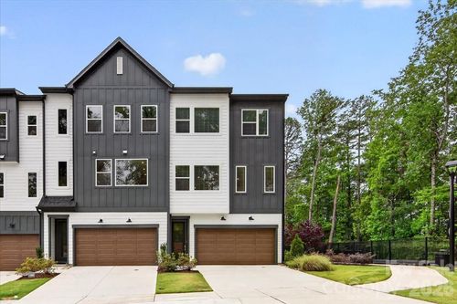 921 Archway Ln, Charlotte, NC, 28217-0569 | Card Image