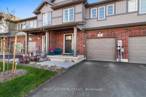 31-7945 Oldfield Rd, Niagara Falls, ON, L2G0Z4 | Card Image