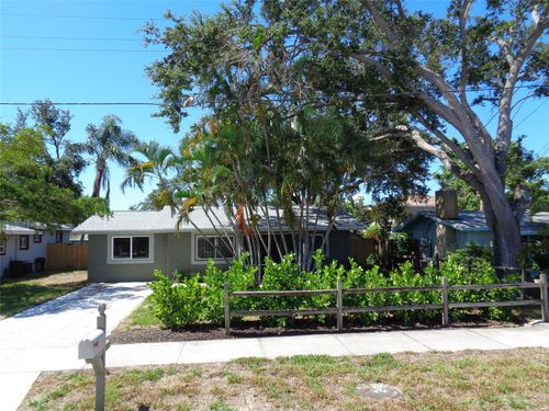 1832 Ivanhoe St, Sarasota, FL, 34231-3610 | Card Image