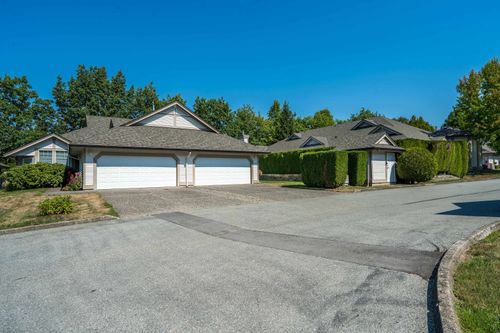 74-9025 216 St, Langley, BC, V1M2X6 | Card Image