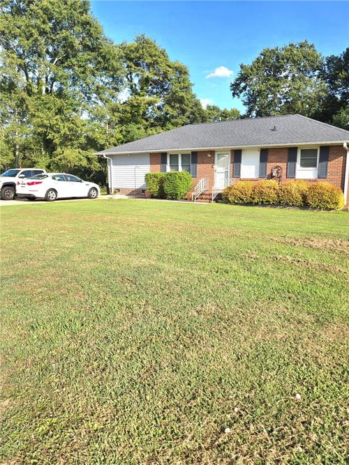 103 Elm Ave, Anderson, SC, 29625-1847 | Card Image