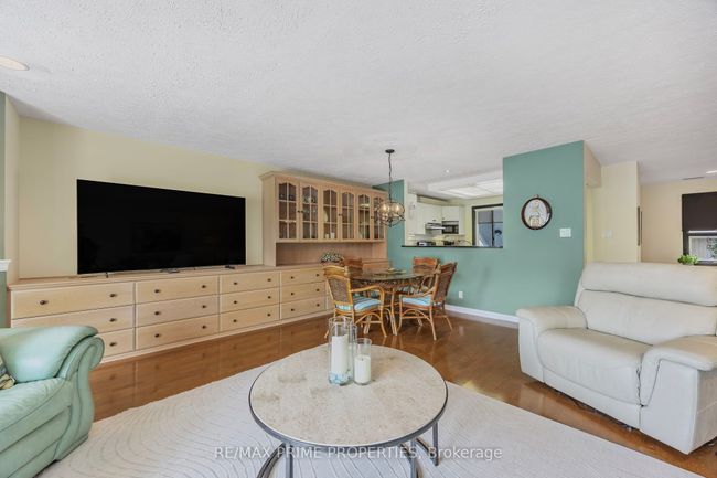 201 - 585 Atherley Rd, Condo with 2 bedrooms, 2 bathrooms and null parking in Orillia ON | Image 9