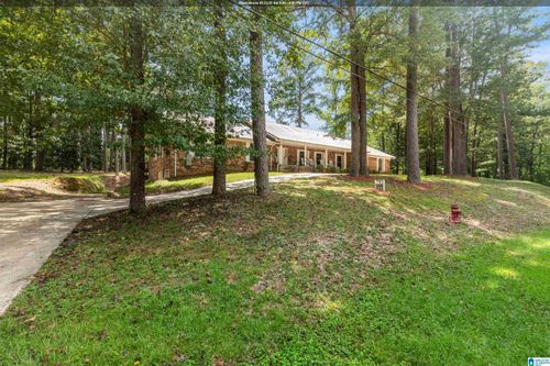 2305 Wildwood Dr, Jasper, AL, 35501-3339 | Card Image