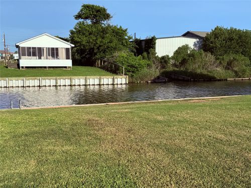 2041 County Road 201, Sargent, TX, 77414-7509 | Card Image
